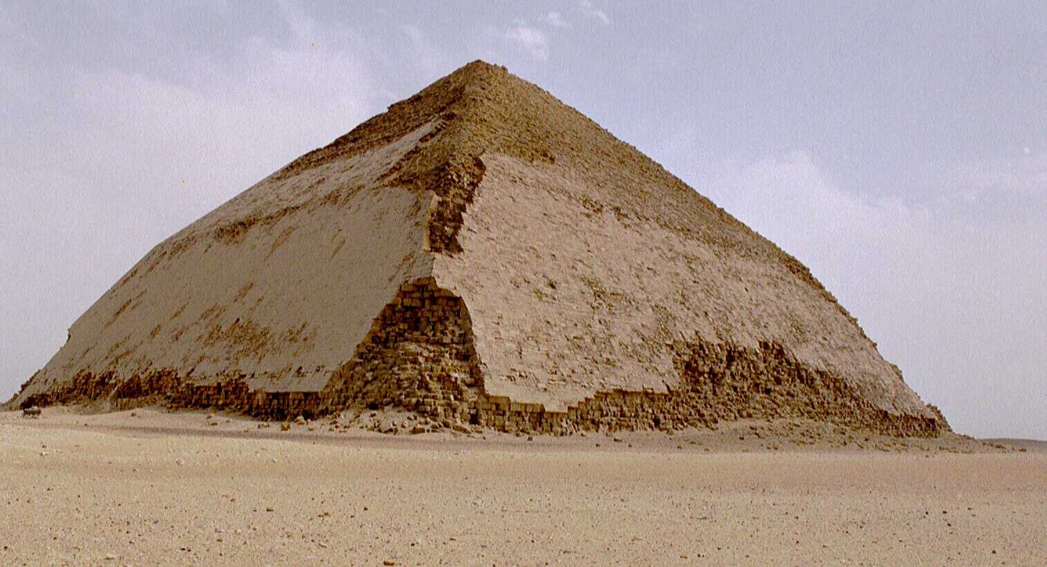 Die Knickpyramide von Dahschur